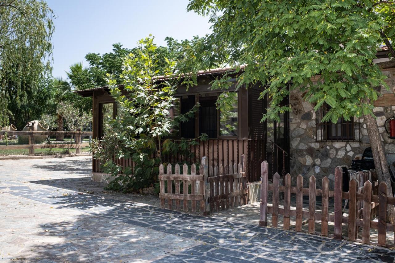 Hotel Rural Finca La Herencia Guadalcanal Exterior photo