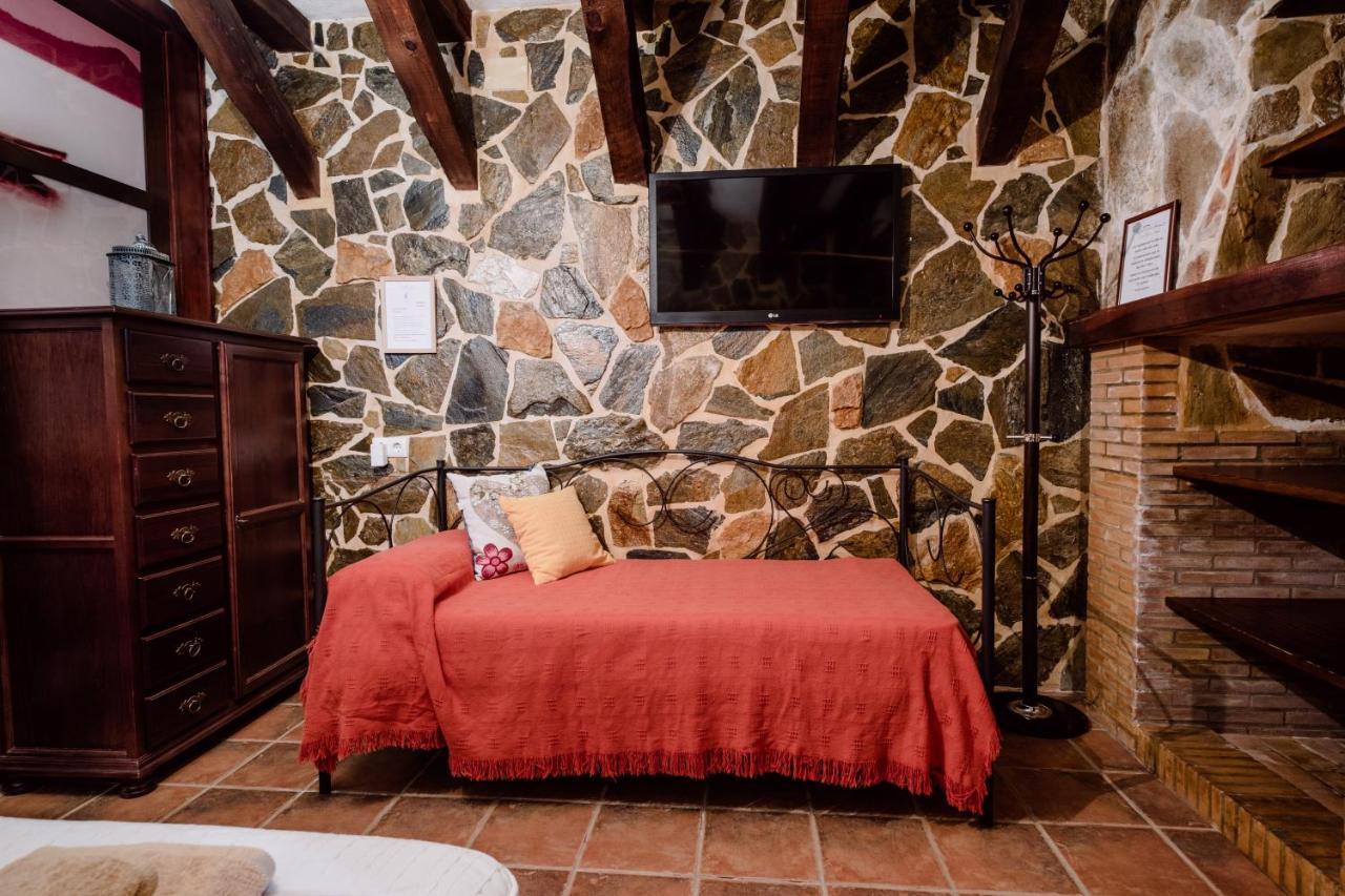Hotel Rural Finca La Herencia Guadalcanal Exterior photo